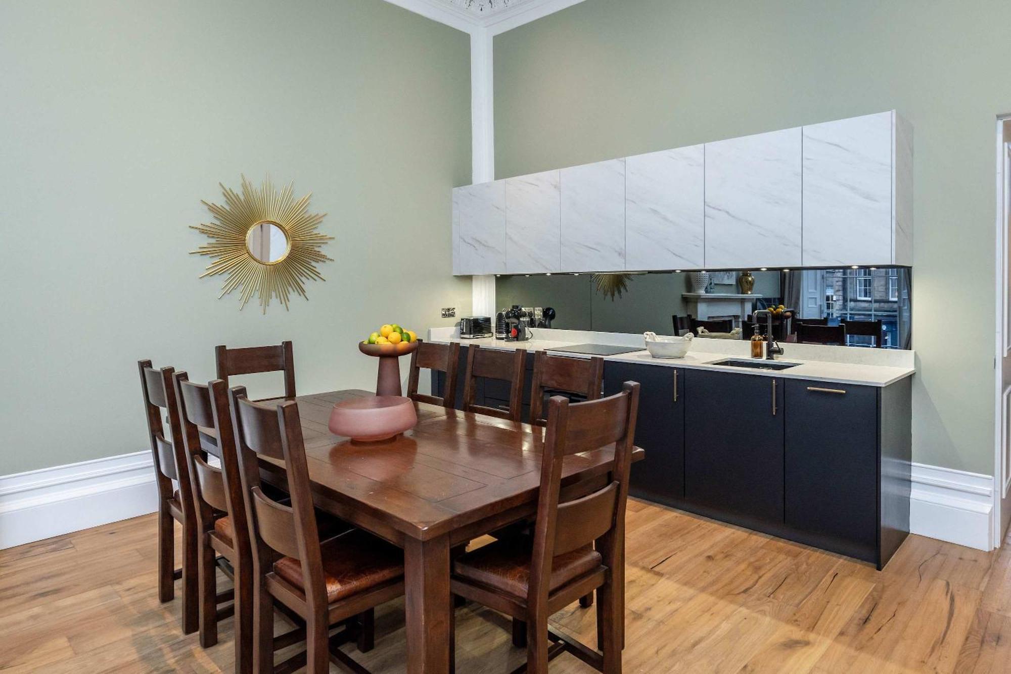 Dragon Suites Luxury Apartments At 9 Albyn Place EDI Exterior foto
